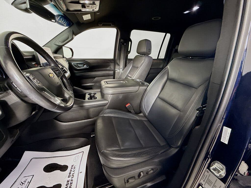 2021 Chevrolet Suburban LT 4WD – V8 Power & Spacious SUV