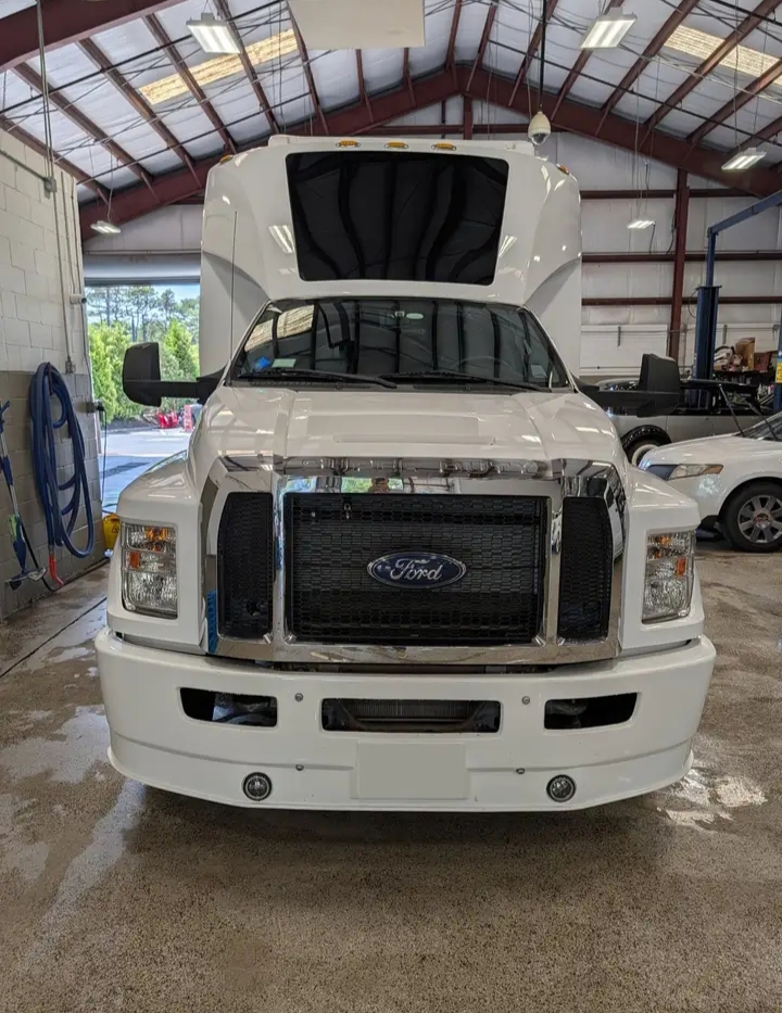 2019 Ford F-650 Shuttle Bus