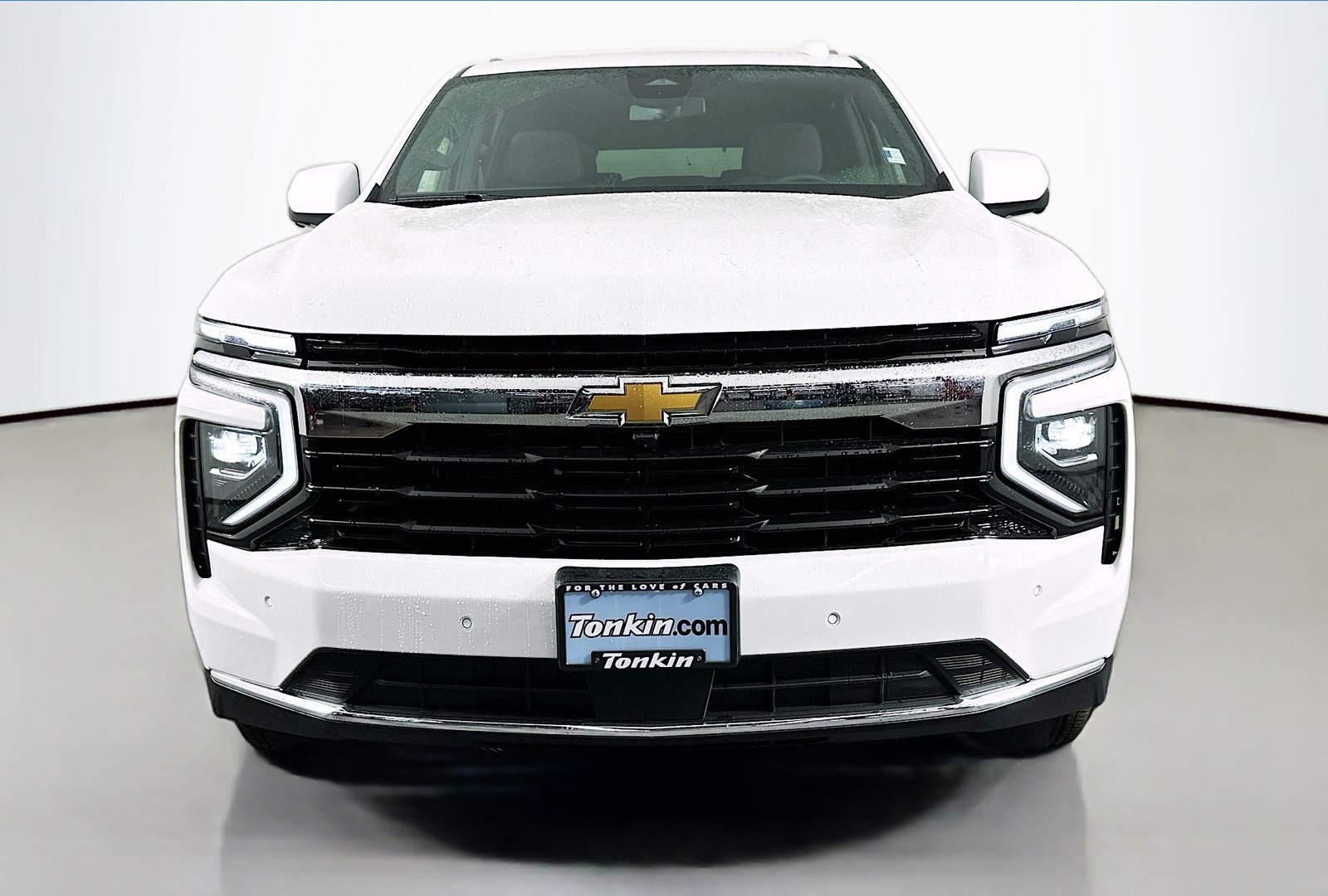 New 2026 Chevrolet Suburban LS 4WD – V8 Performance SUV