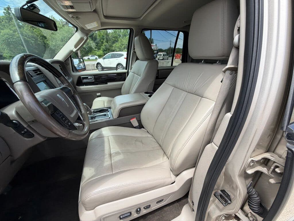 2017 Lincoln Navigator Select 4WD