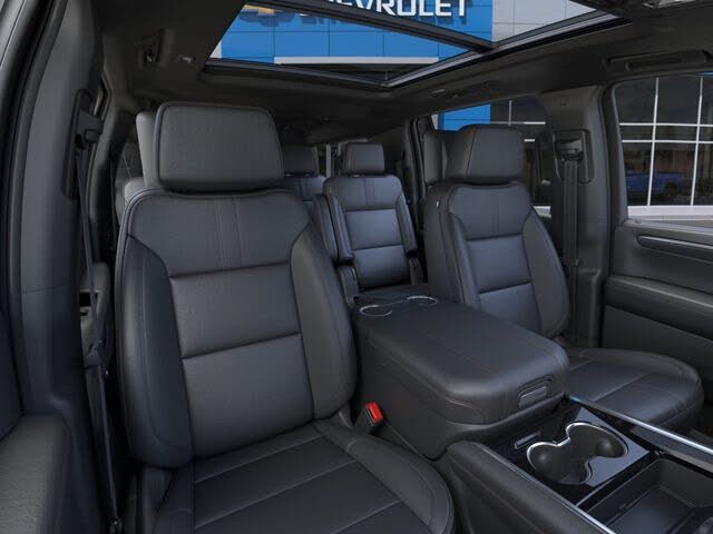 2026 Chevrolet Suburban RST – Full-Size SUV Excellence