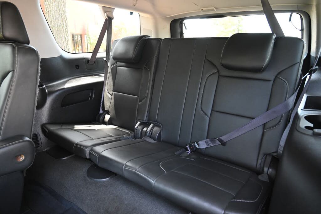 2017 Chevrolet Suburban LT RWD – Spacious Full-Size SUV