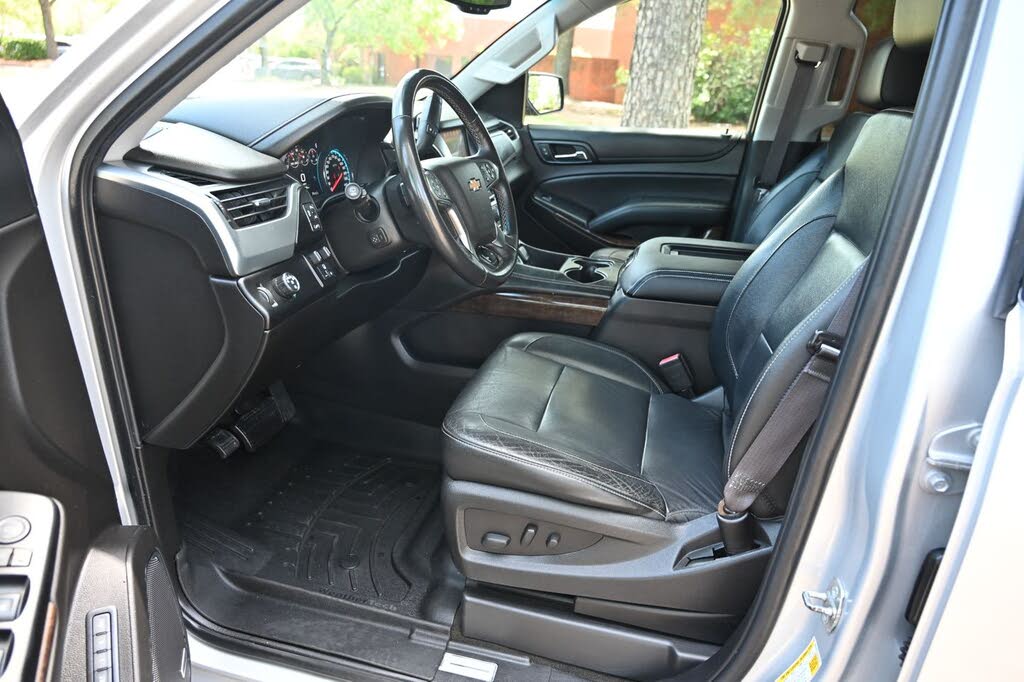 2017 Chevrolet Suburban LT RWD – Spacious Full-Size SUV