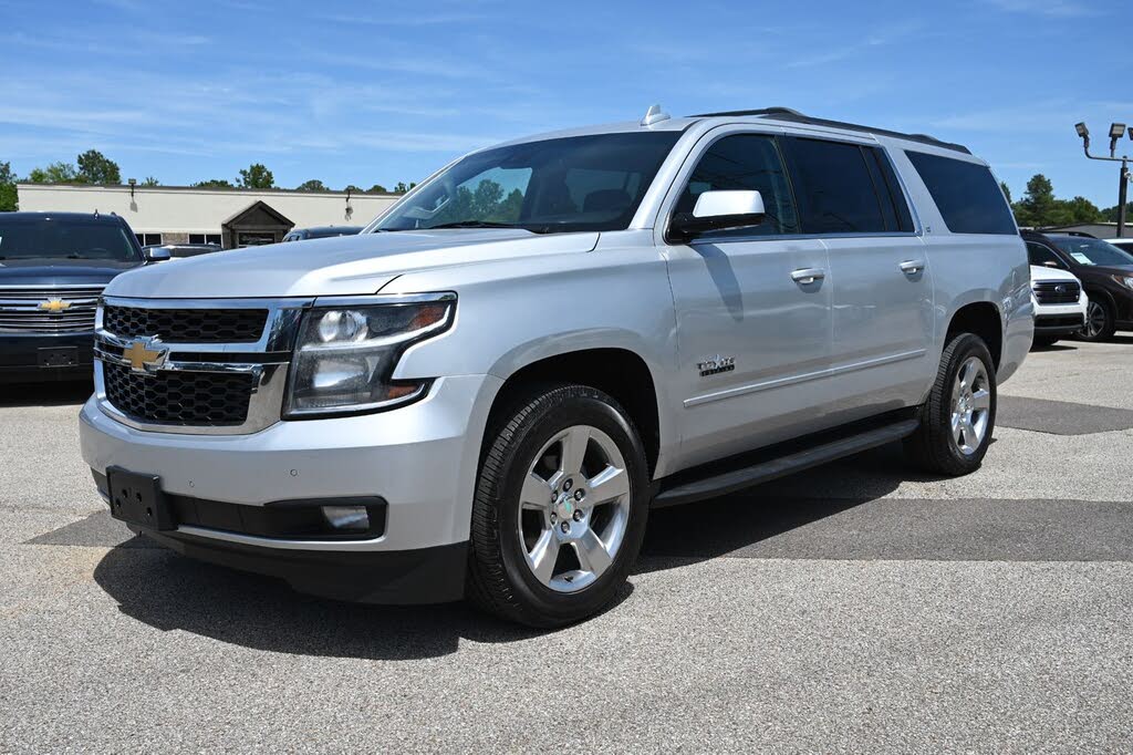 2017 Chevrolet Suburban LT RWD – Spacious Full-Size SUV
