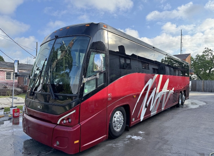 2018 MCI J4500 Motorcoach