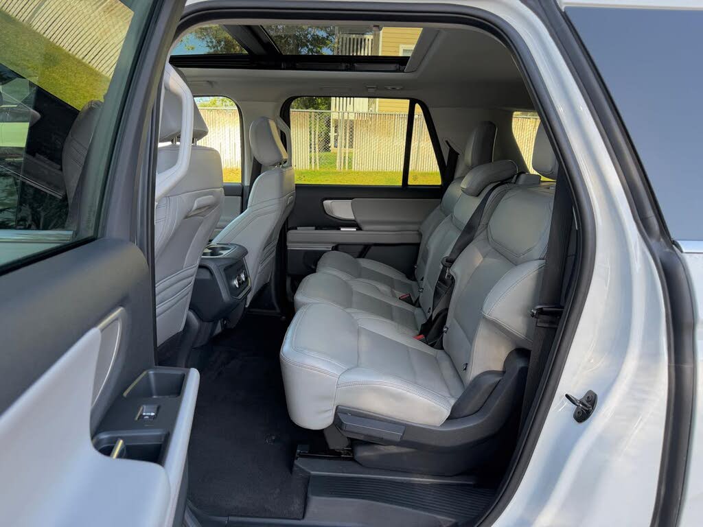 2025 Ford Expedition MAX Active 4WD