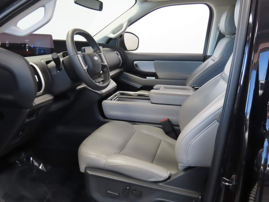 2025 Ford Expedition MAX Active RWD
