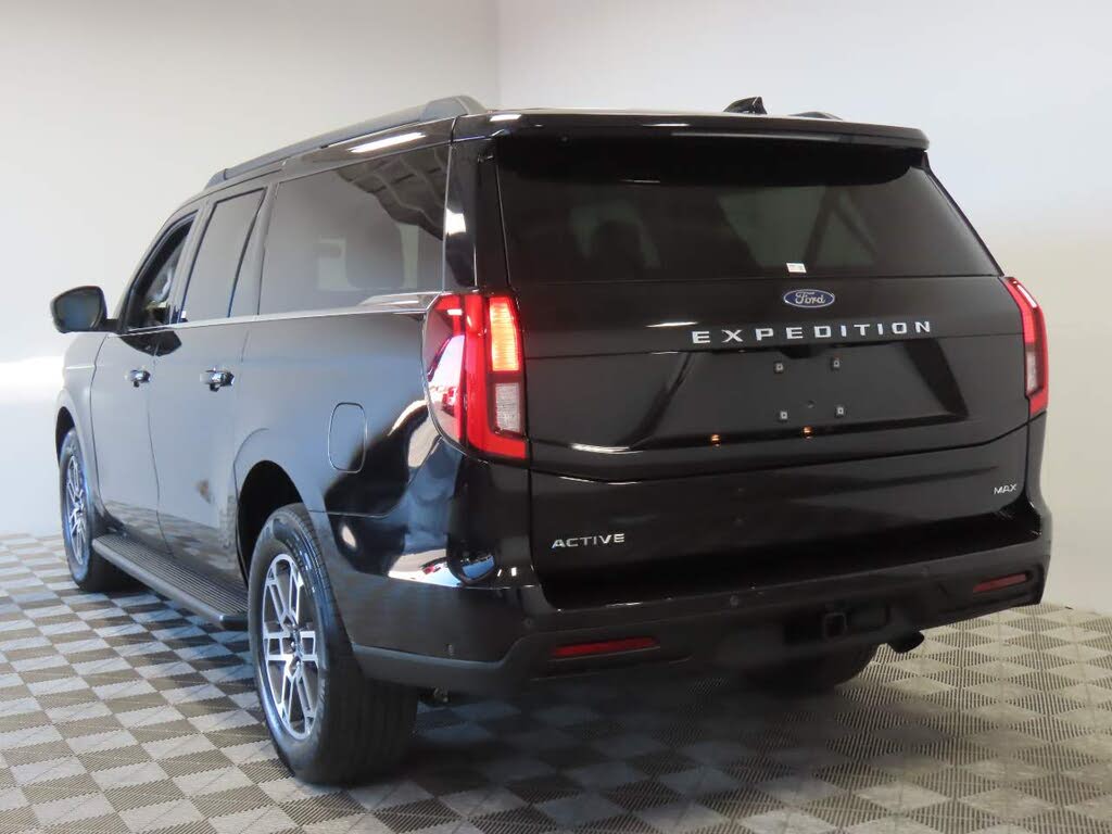 2025 Ford Expedition MAX Active RWD