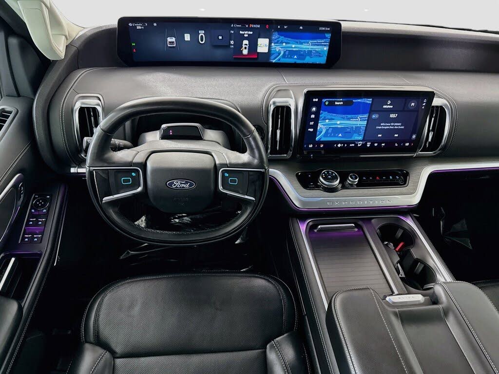 2025 Ford Expedition Platinum 4WD