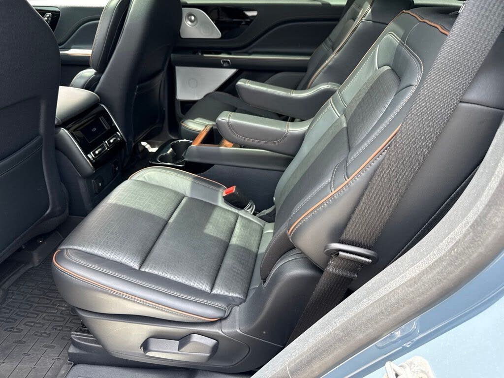2025 Lincoln Aviator Black Label