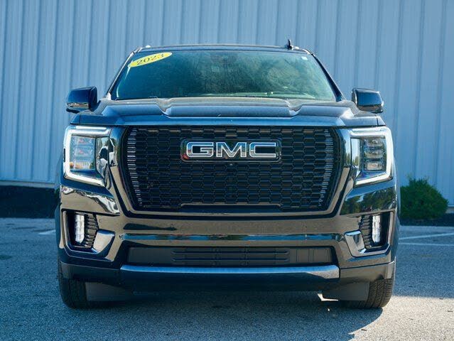 2023 GMC Yukon XL Denali Ultimate 4WD – Luxury SUV