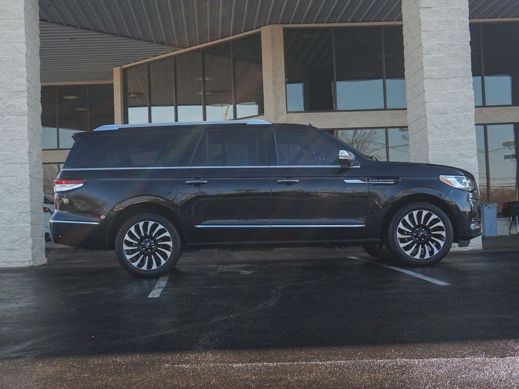 2023 Lincoln Navigator L Black Label