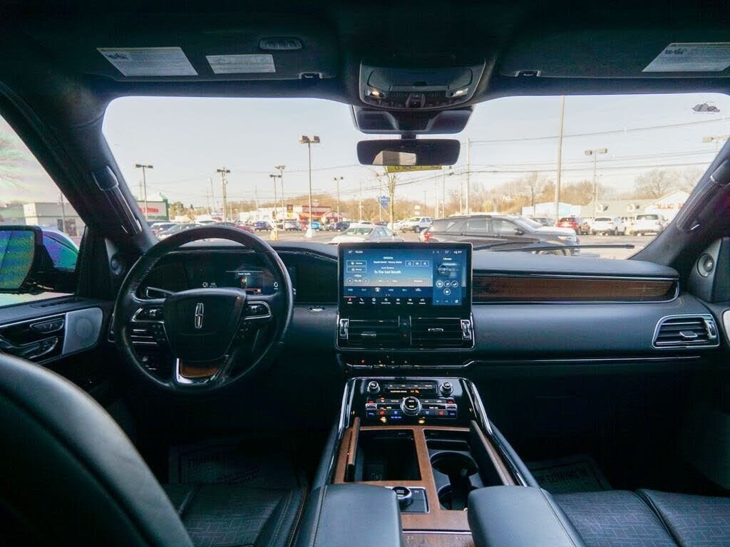 2023 Lincoln Navigator L Black Label