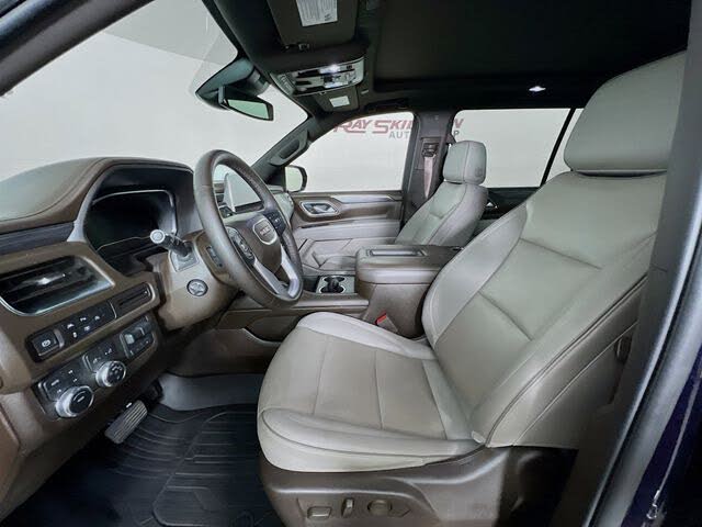Well - maintained 2023 GMC Yukon XL SLT 4WD SUV