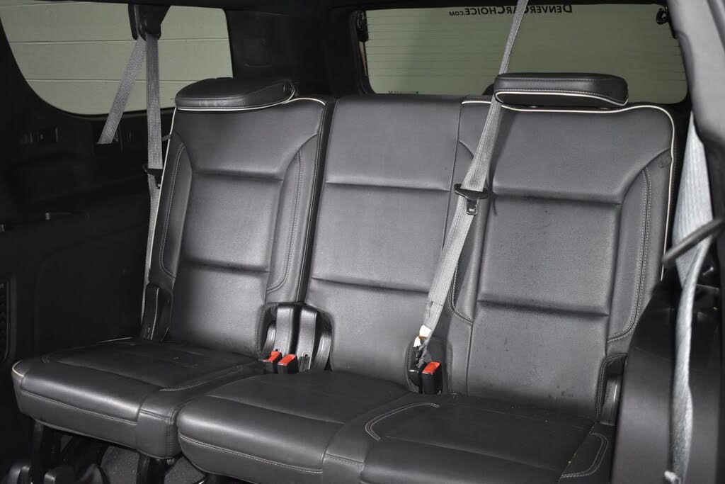 2021 GMC Yukon XL SLT 4WD SUV with 5.3L V8 Engine
