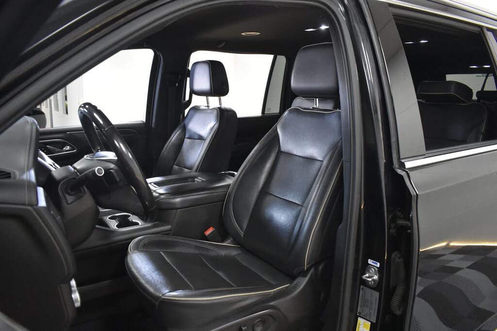 2021 GMC Yukon XL SLT 4WD SUV with 5.3L V8 Engine