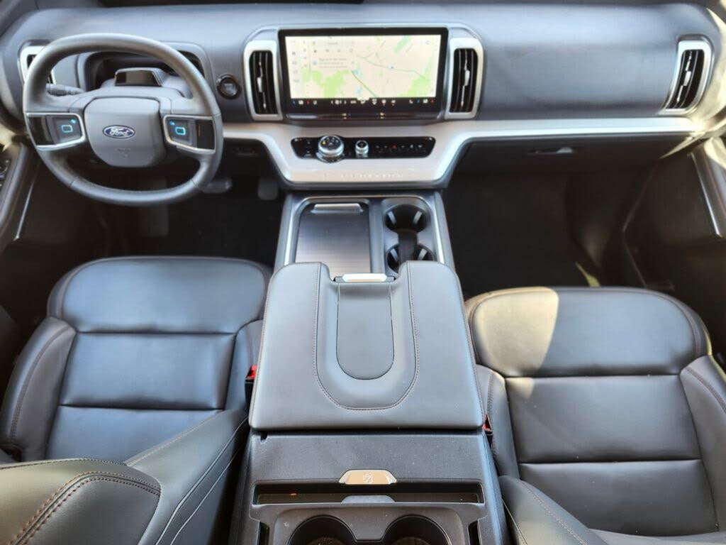 2025 Ford Expedition Active RWD