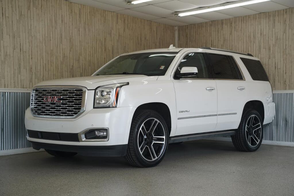 2020 GMC Yukon Denali 4WD – Premium Full-Size SUV
