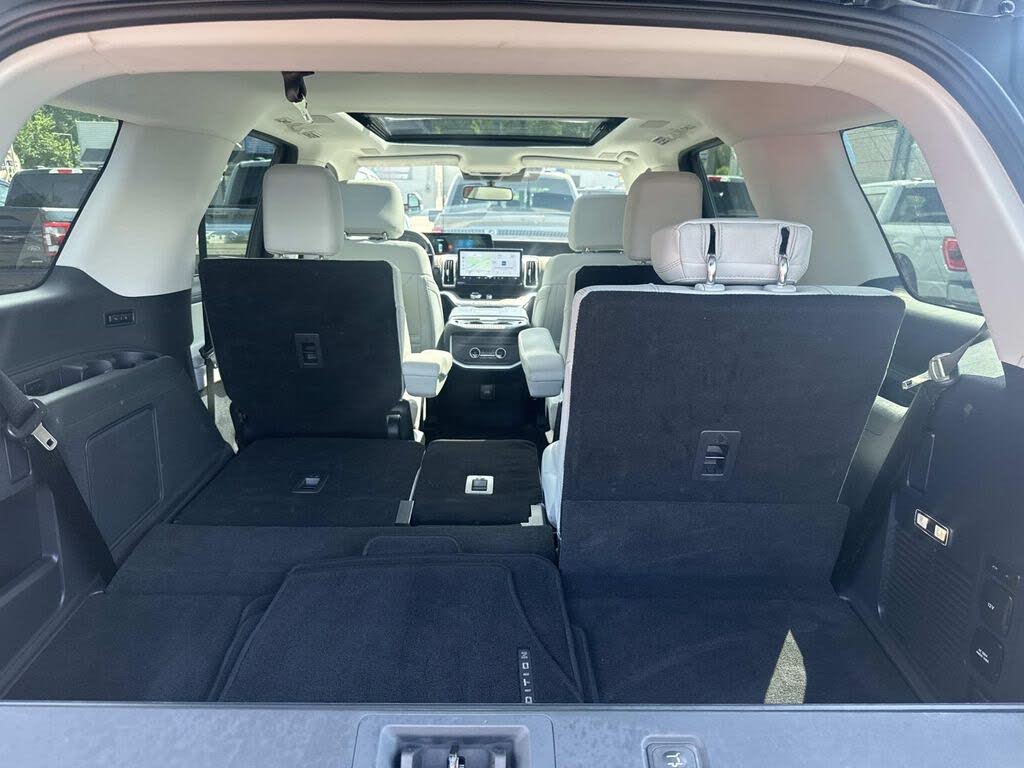 2025 Ford Expedition Platinum 4WD