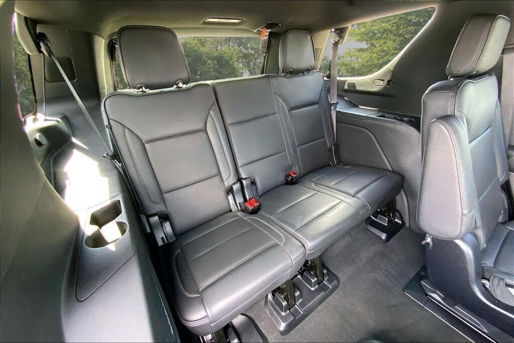 2025 GMC Yukon Denali 4WD – Low Mileage Luxury SUV