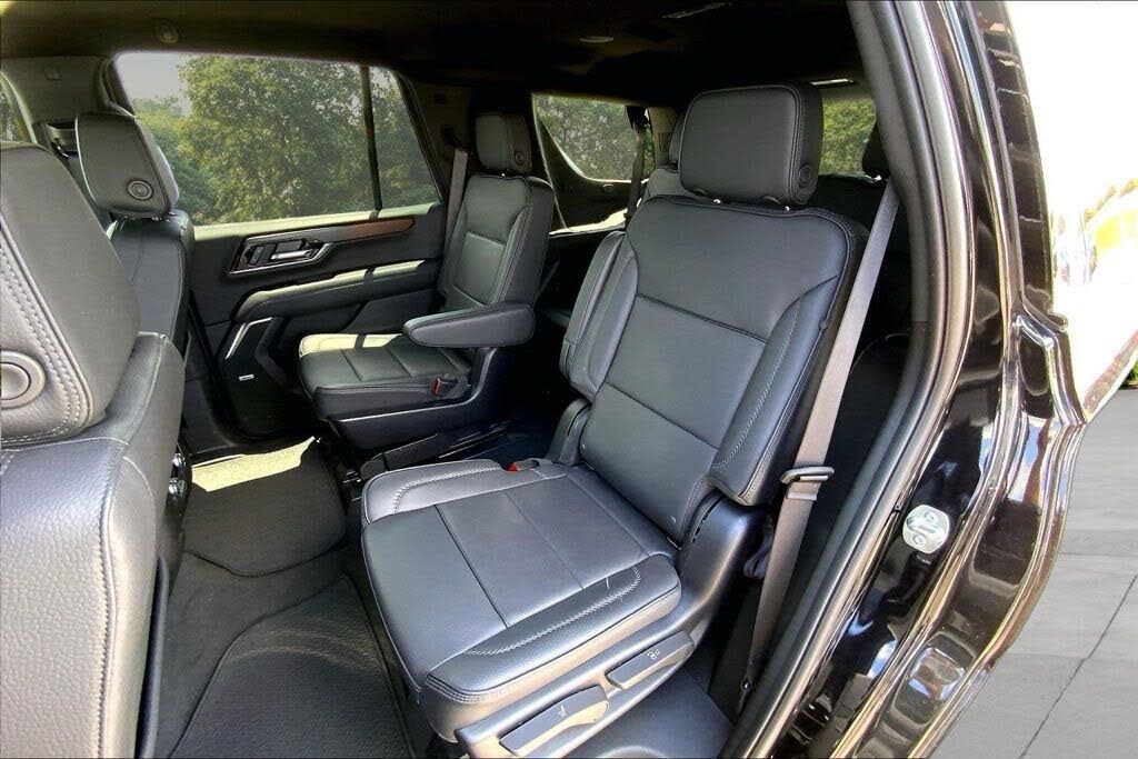 2025 GMC Yukon Denali 4WD – Low Mileage Luxury SUV