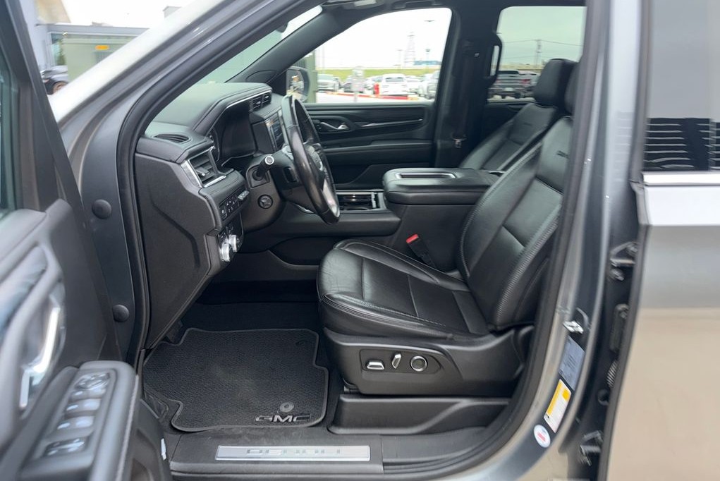 2021 GMC Yukon Denali 4WD – Luxury SUV with 6.2L V8