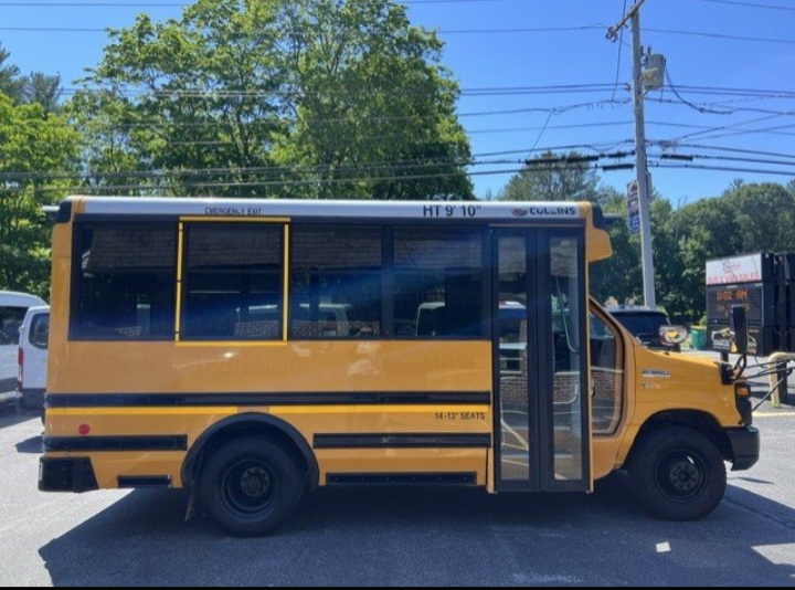 2016 Ford E-350 School Bus