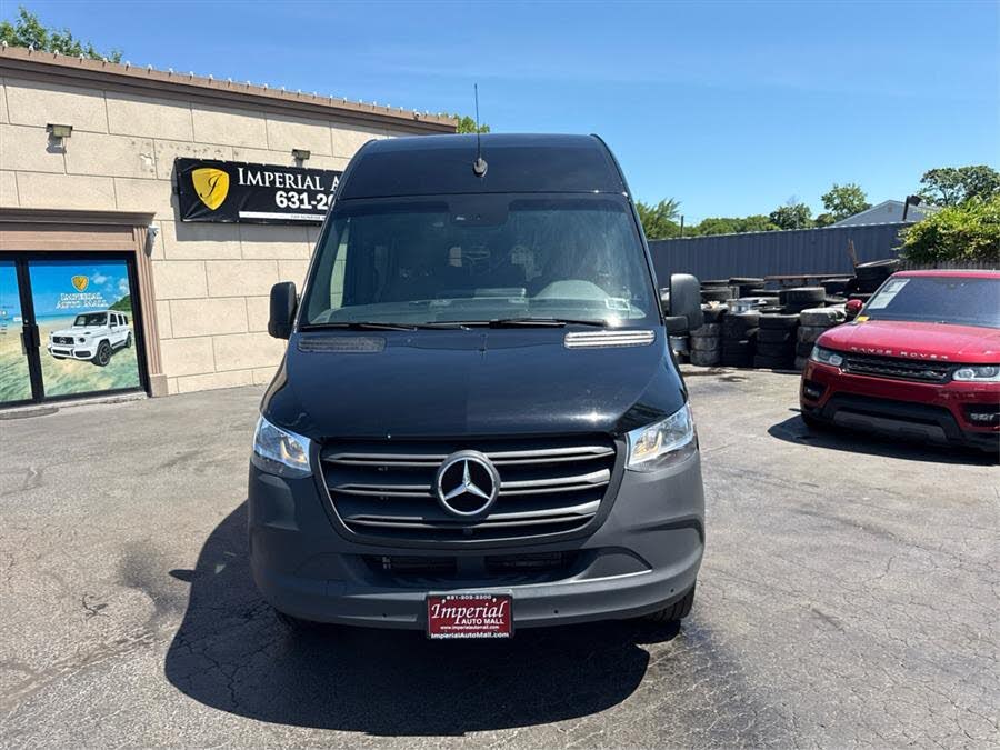 2024 Mercedes-Benz Sprinter 2500 – Spacious Passenger Van