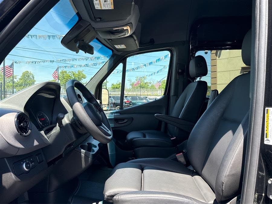 2024 Mercedes-Benz Sprinter 2500 – Spacious Passenger Van