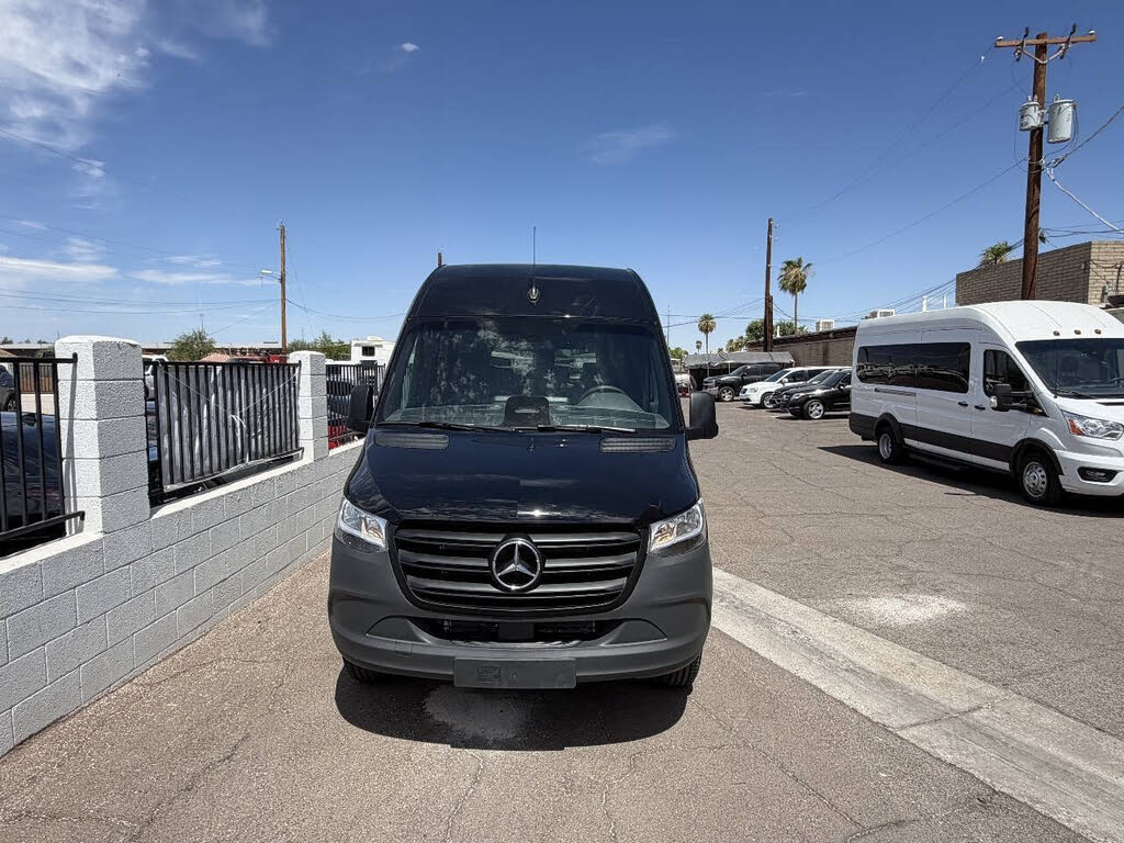2025 Mercedes-Benz Sprinter 2500 – Premium Passenger Van