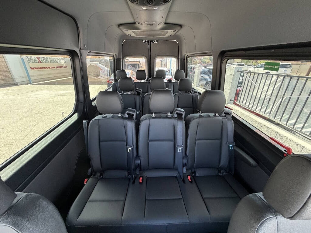 2025 Mercedes-Benz Sprinter 2500 – Premium Passenger Van