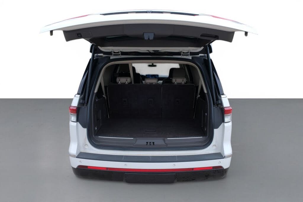 2022 Lincoln Navigator L Reserve