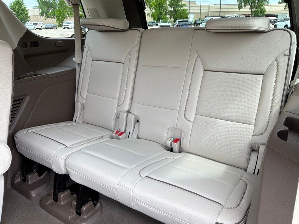 2022 GMC Yukon Denali 4WD – Premium Full-Size SUV