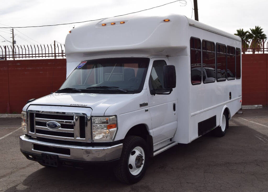 2017 Ford E-Series Chassis E-350 Super Duty 138 Cutaway
