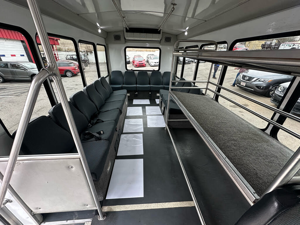 2018 Ford E-Series Chassis E-350 Super Duty Cutaway 138 RWD