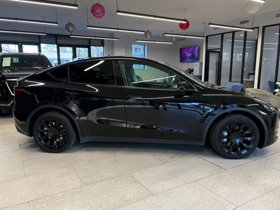 2023 Tesla Model Y Long Range AWD – Electric SUV