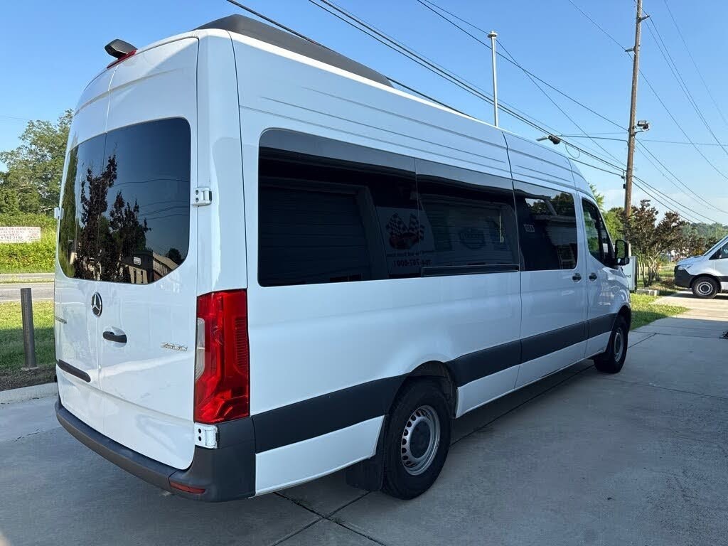 2025 Mercedes-Benz Sprinter 2500 170 High Roof Passenger Van RWD