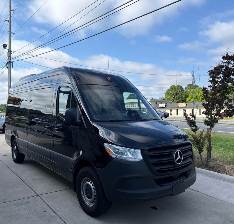 2025 Mercedes-Benz Sprinter 2500 170 High Roof Passenger Van RWD