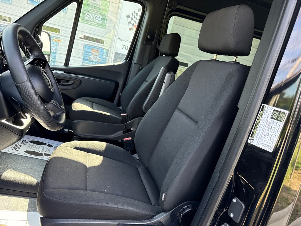 2025 Mercedes-Benz Sprinter 2500 170 High Roof Passenger Van RWD