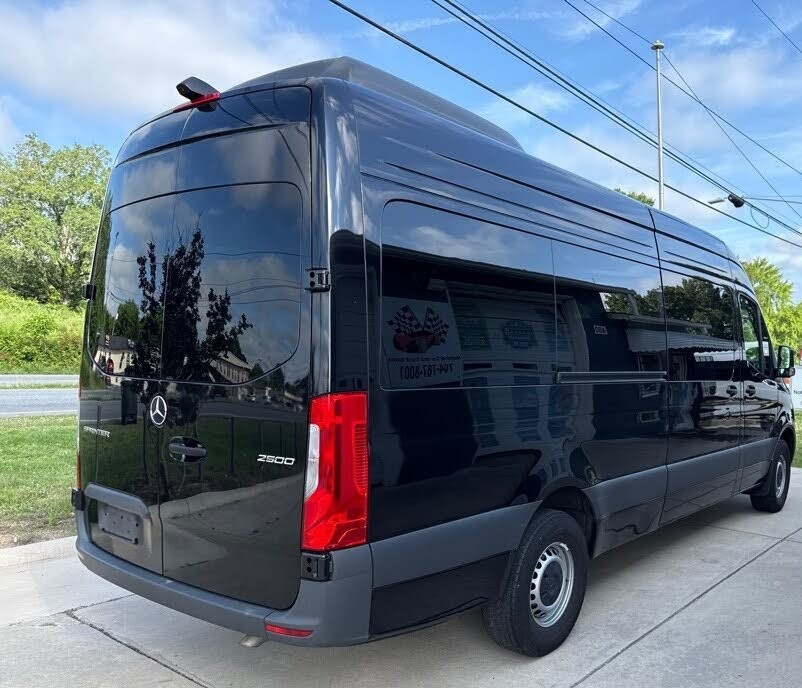 2025 Mercedes-Benz Sprinter 2500 170 High Roof Passenger Van RWD