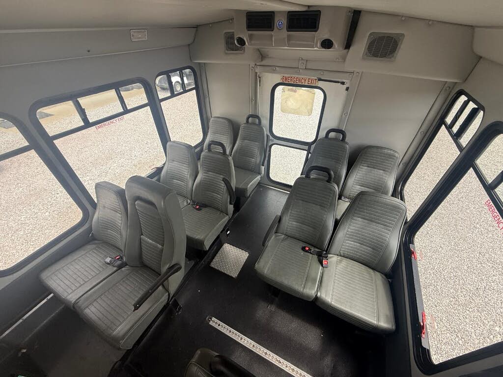2016 Ford E-350 Super Duty Shuttle Bus with 6.8L V10 Engine
