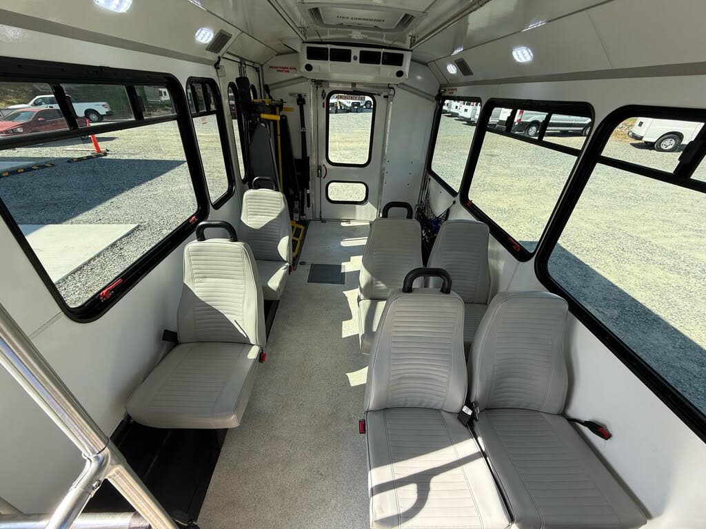 2017 Ford E-350 Chassis Shuttle Bus – Powerful V10 Performance