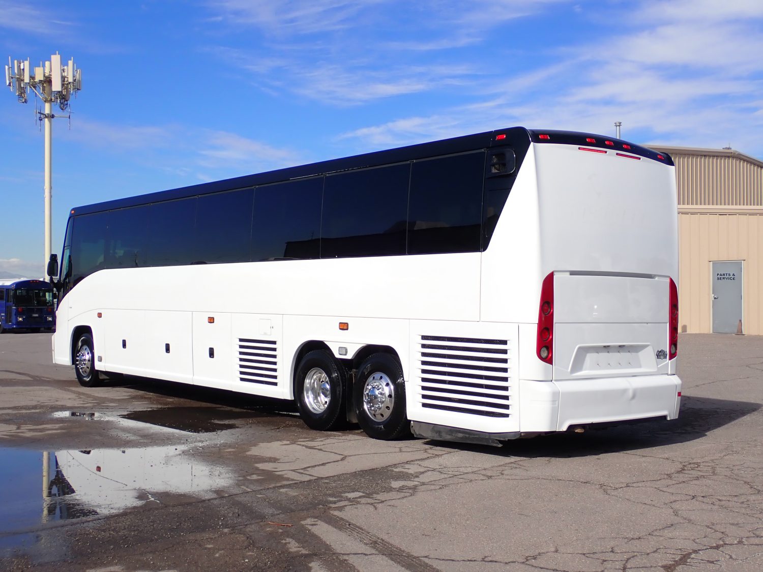 2016 MCI J4500 Highway Coach