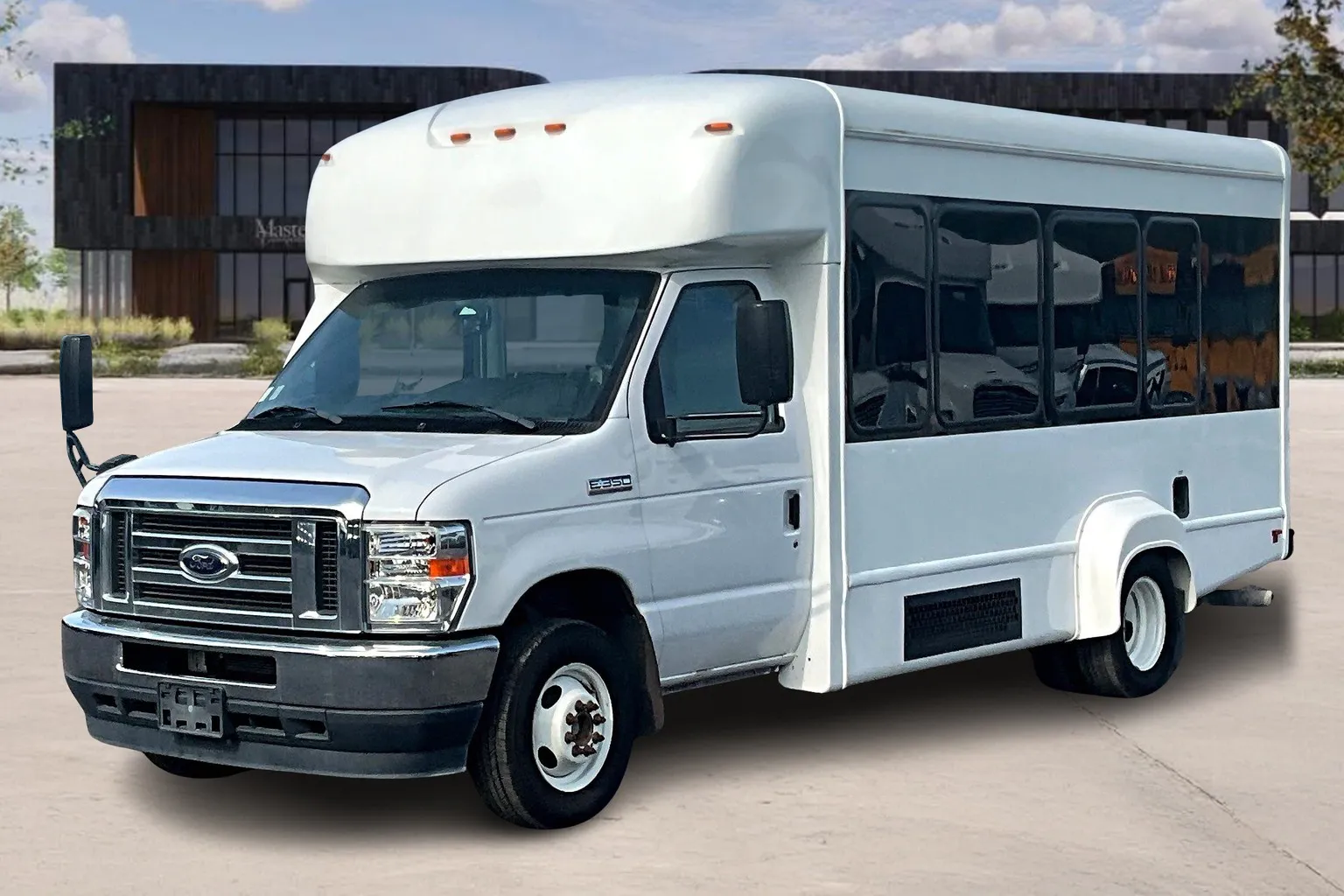Well-Maintained 2022 Ford E350 Glaval PRIMETIME Shuttle Bus