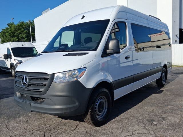 2025 Mercedes-Benz Sprinter 2500 170 High Roof Passenger Van RWD