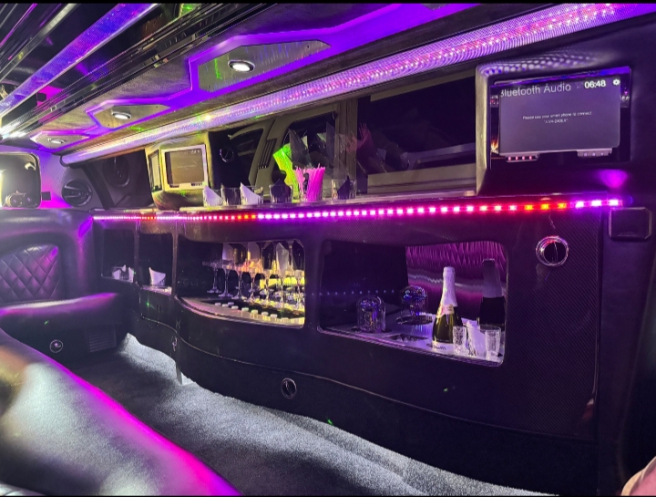 2013 Chrysler 300 Limousine