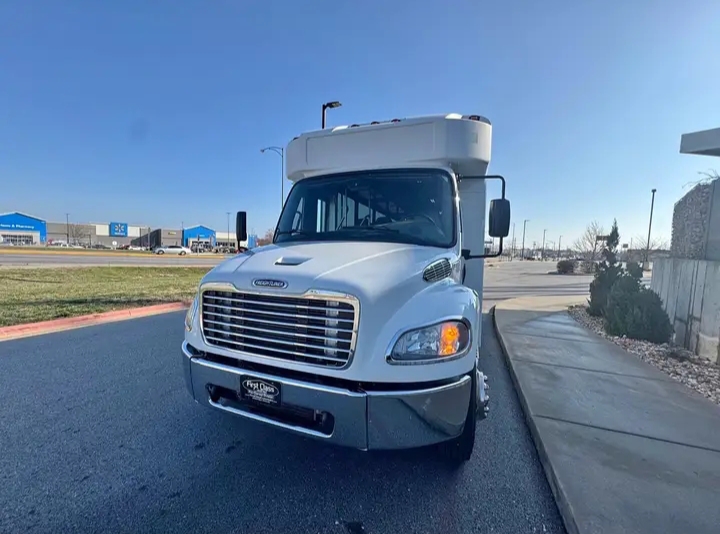 2017 Freightliner S2 Shuttle Bus