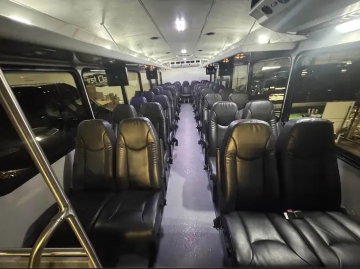 2017 Freightliner S2 Shuttle Bus