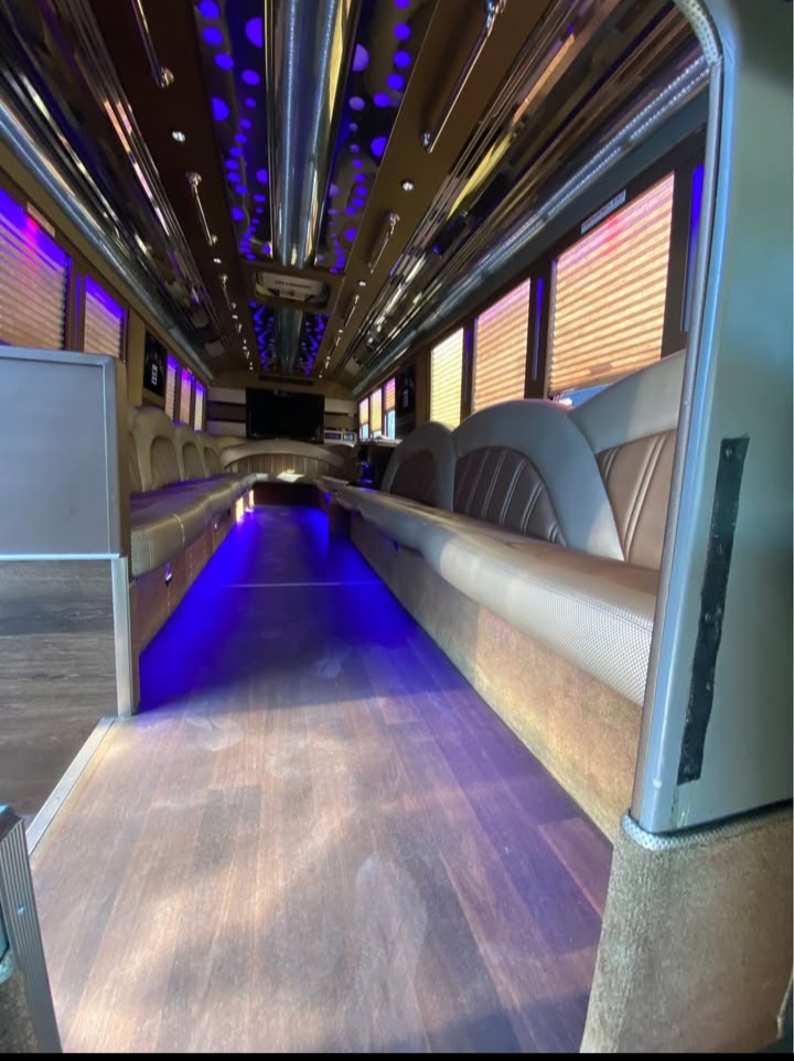 2014 Ford F-550 Party Bus