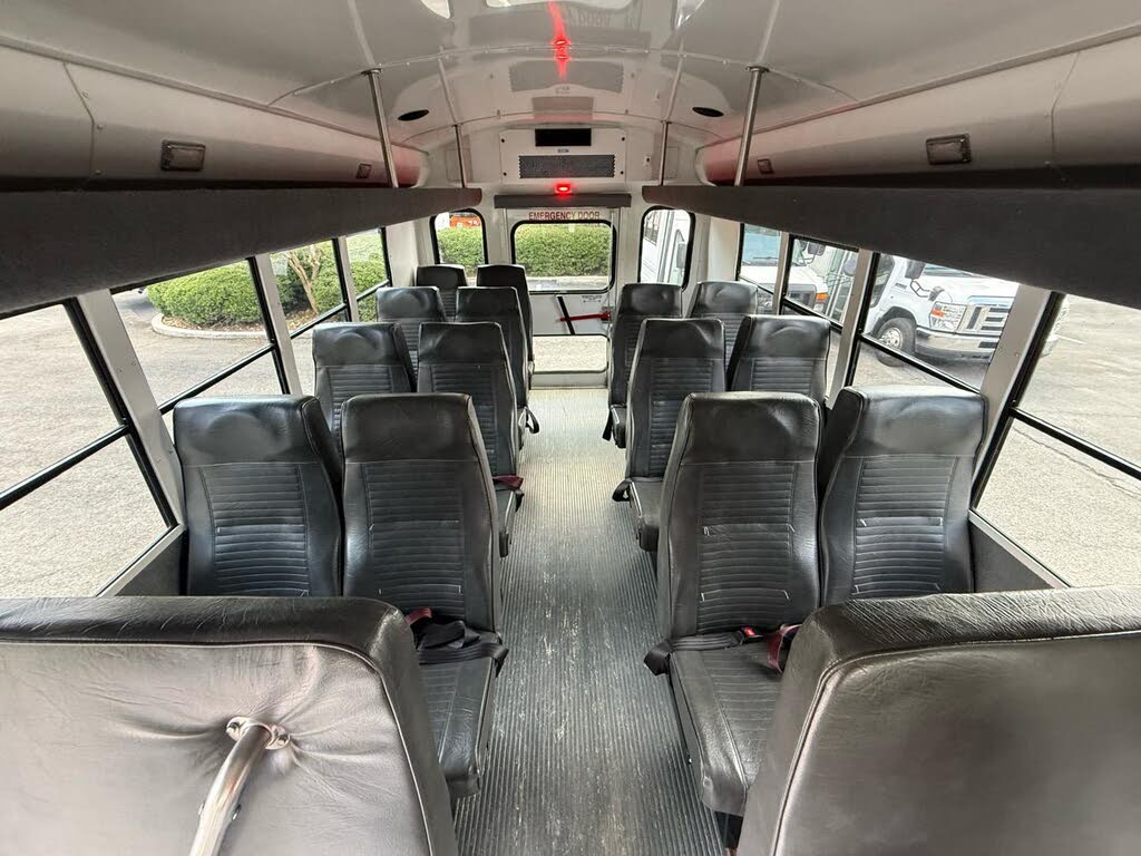 2019 Ford E-Series Chassis E-350 Super Duty 138 Cutaway RWD